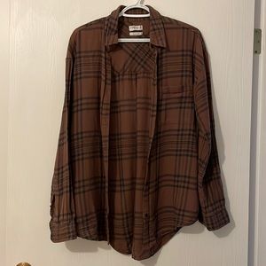 Aritzia Community cotton & linen button up shirt